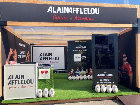 Un stand Afflelou en marge d'un match de rugby - © Afflelou
