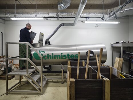 Un potager, une houblonnière et une micro-brasserie alimentent les bars et restaurants de l'immeuble - © Salem Mostefaoui pour PCA-Stream