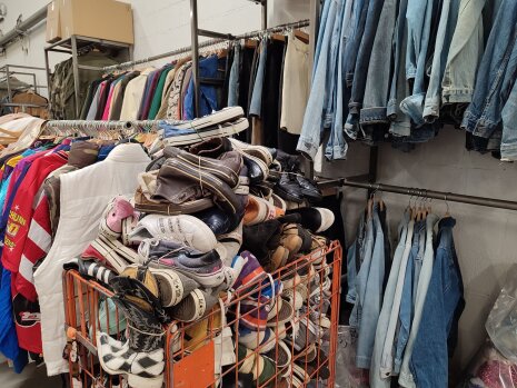 Eureka Fripe fait aussi dans la chaussure. - © Républik Retail