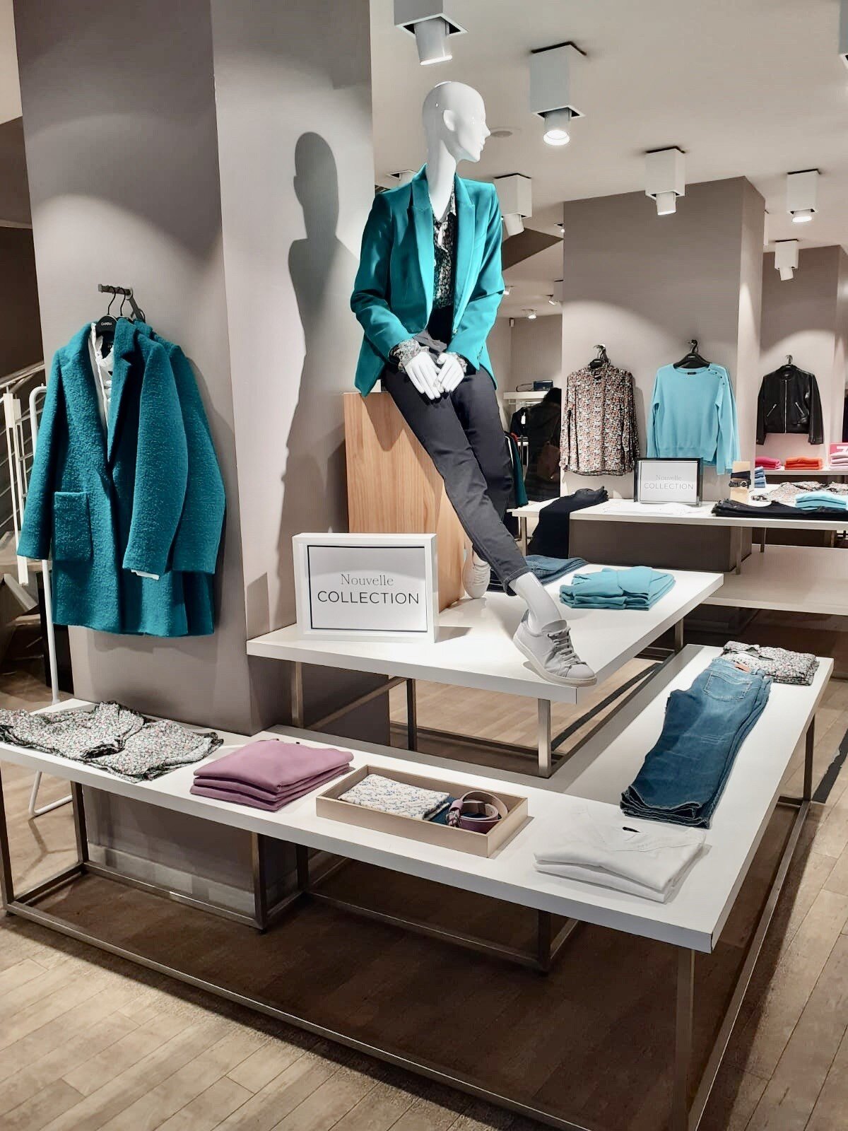 Les nouvelles collections arriveront en magasin en tenant compte du climat et des besoins clients. - © Caroll