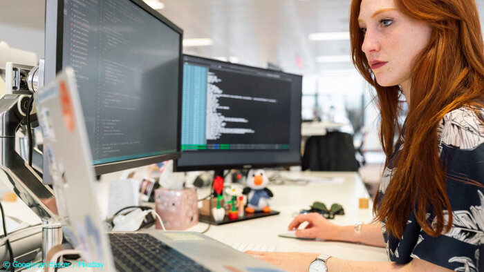 Le rôle des femmes dans le numérique est essentiel au succès. - © Googlerankfaster / Pixabay
