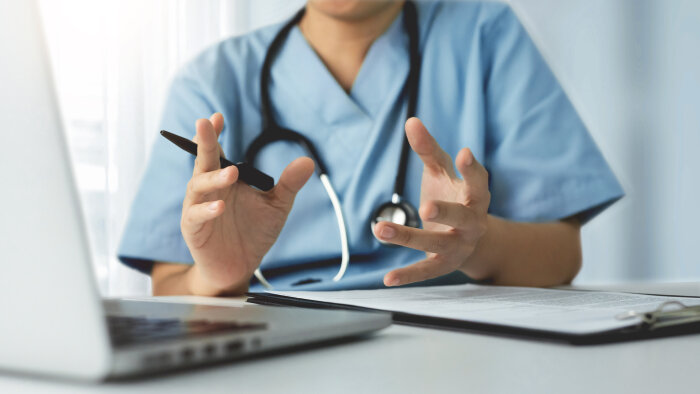 Medadom et Efficience Santé du Travail s’associent pour proposer des consultations en entreprise