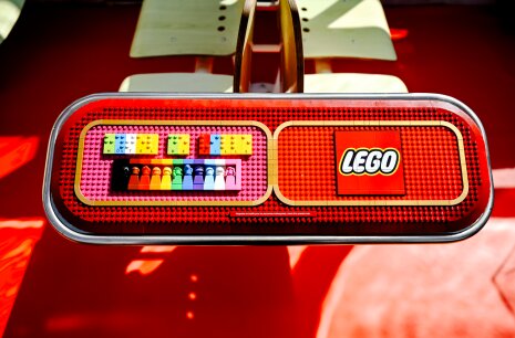 LEGO Braille Bricks - © LEGO