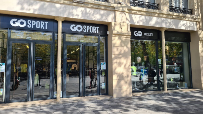 Go Sport compte 215 points de vente et 2478 collaborateurs, tous repris par HPB. - © Go Sport