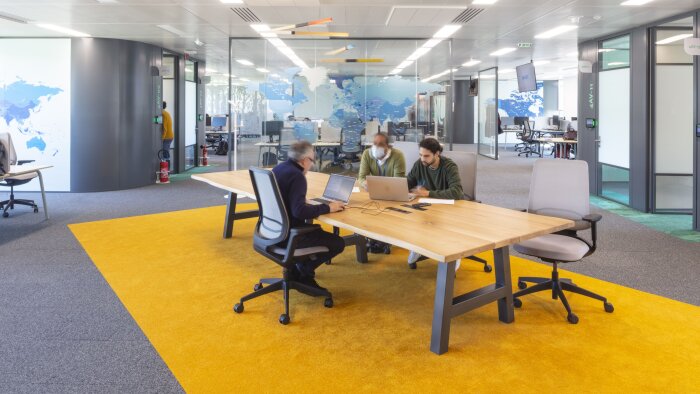 Les 1 200 collaborateurs d’Europ Assistance occupent trois étages de l’immeuble Wilo à Saint-Denis. - © Colliers France