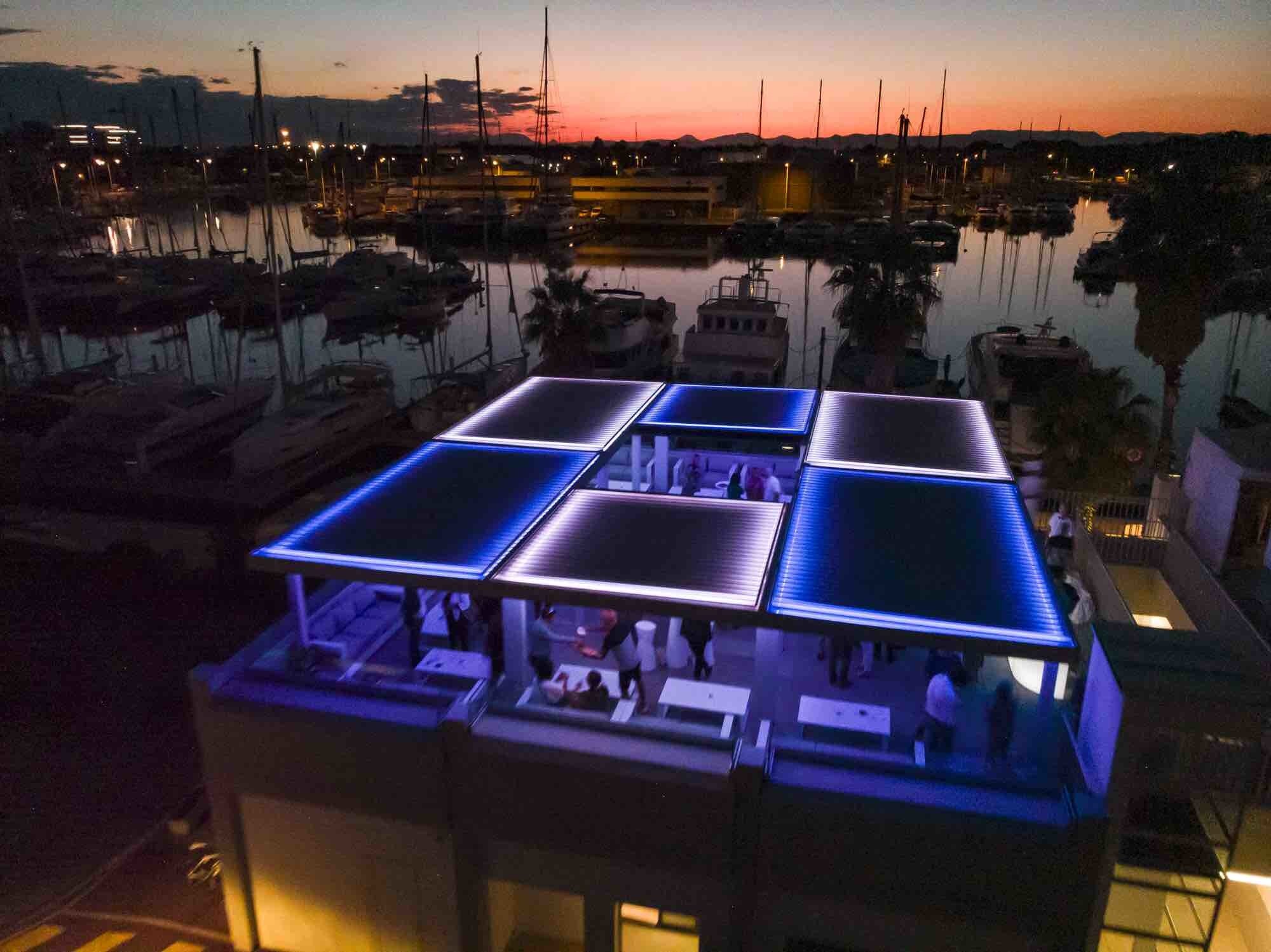 Le rooftop sur le port de Canet-en-Roussillon, nouveau lieu événementiel inscrit dans la stratégie du territoire - © Laurent Michel