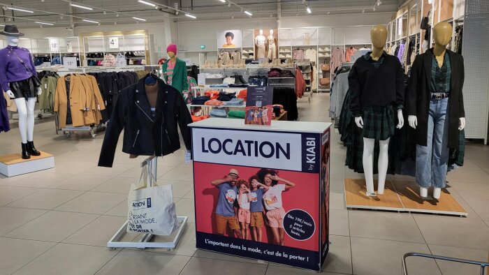 Trois magasins testent le service de location avec un abonnement allant de 19 à 49 euros. - © Kiabi