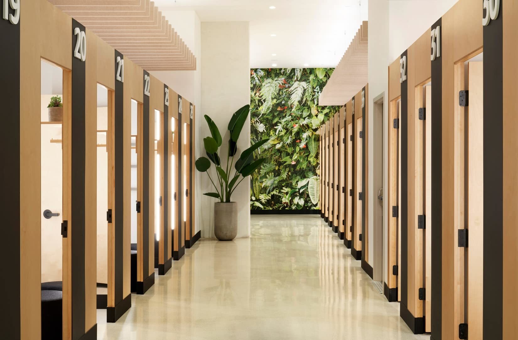 Amazon Style dispose de nombreuses cabines connectées. - © Amazon