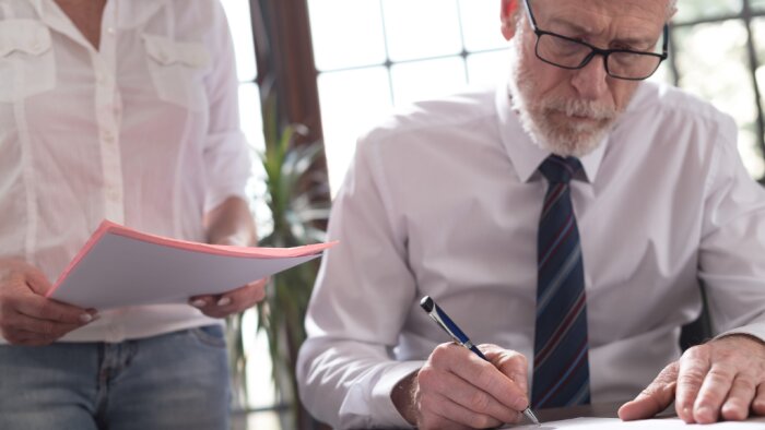 Recrutement de collaborateurs seniors - © Canva.