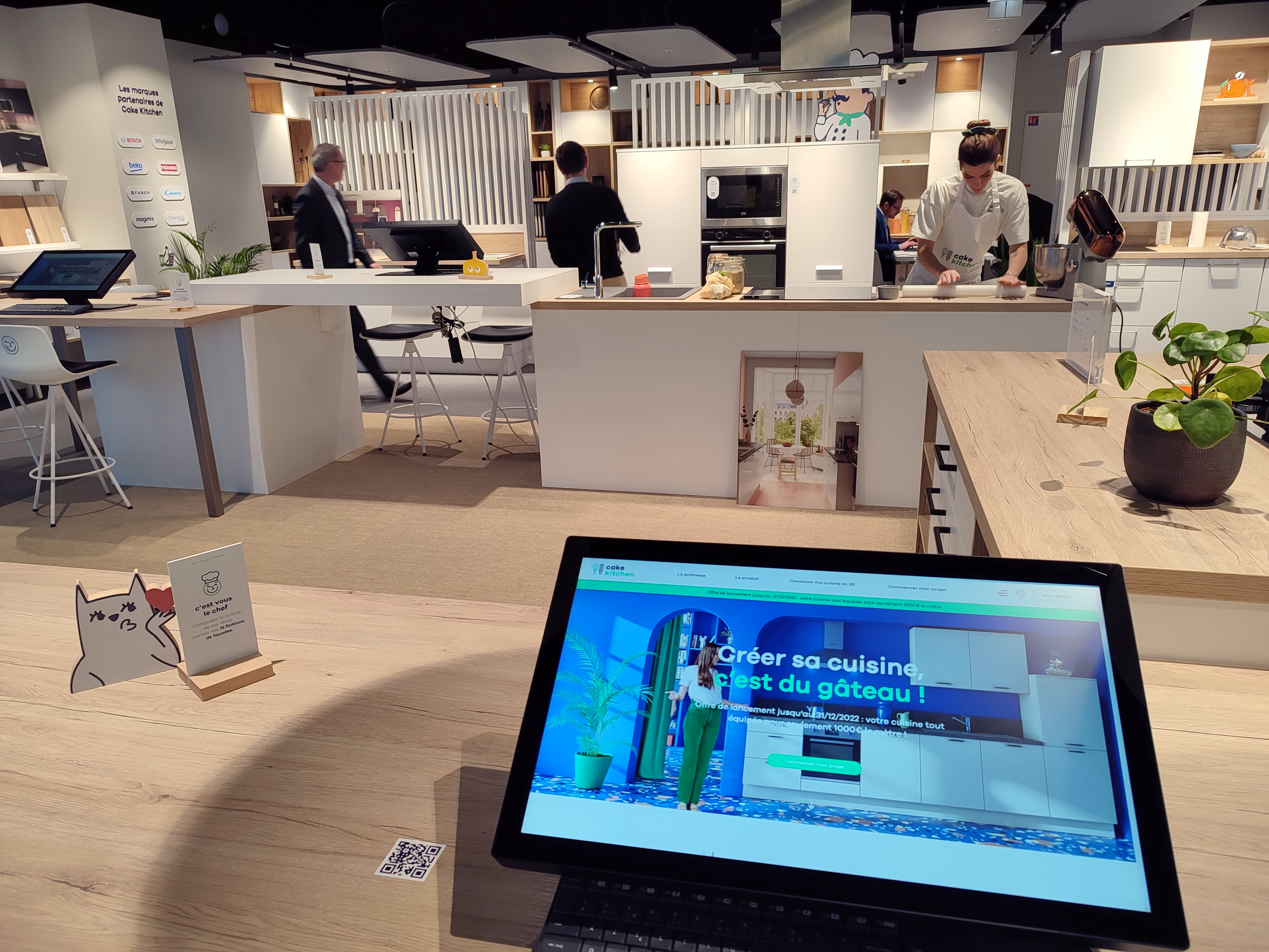 La parcours client peut se faire en boutique ou en digital, c’est le client qui choisit, à chaque étape. - © Républik Retail / CC