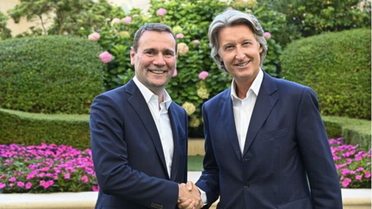 Alexandre Ricard, PDG de Pernod-Ricard (à gauche) et Jean-Charles Decaux, DG de JCDecaux (à droite) - © Pernod-Ricard / JCDecaux