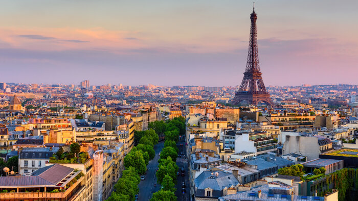 Le QCA parisien est un peu moins seul sur le marché immobilier de bureau. - © Adobe Stock