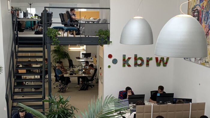 Déjà implanté en France, en Espagne et en Angleterre, Kbrw ouvre actuellement un bureau à Hong Kong. - © D.R.