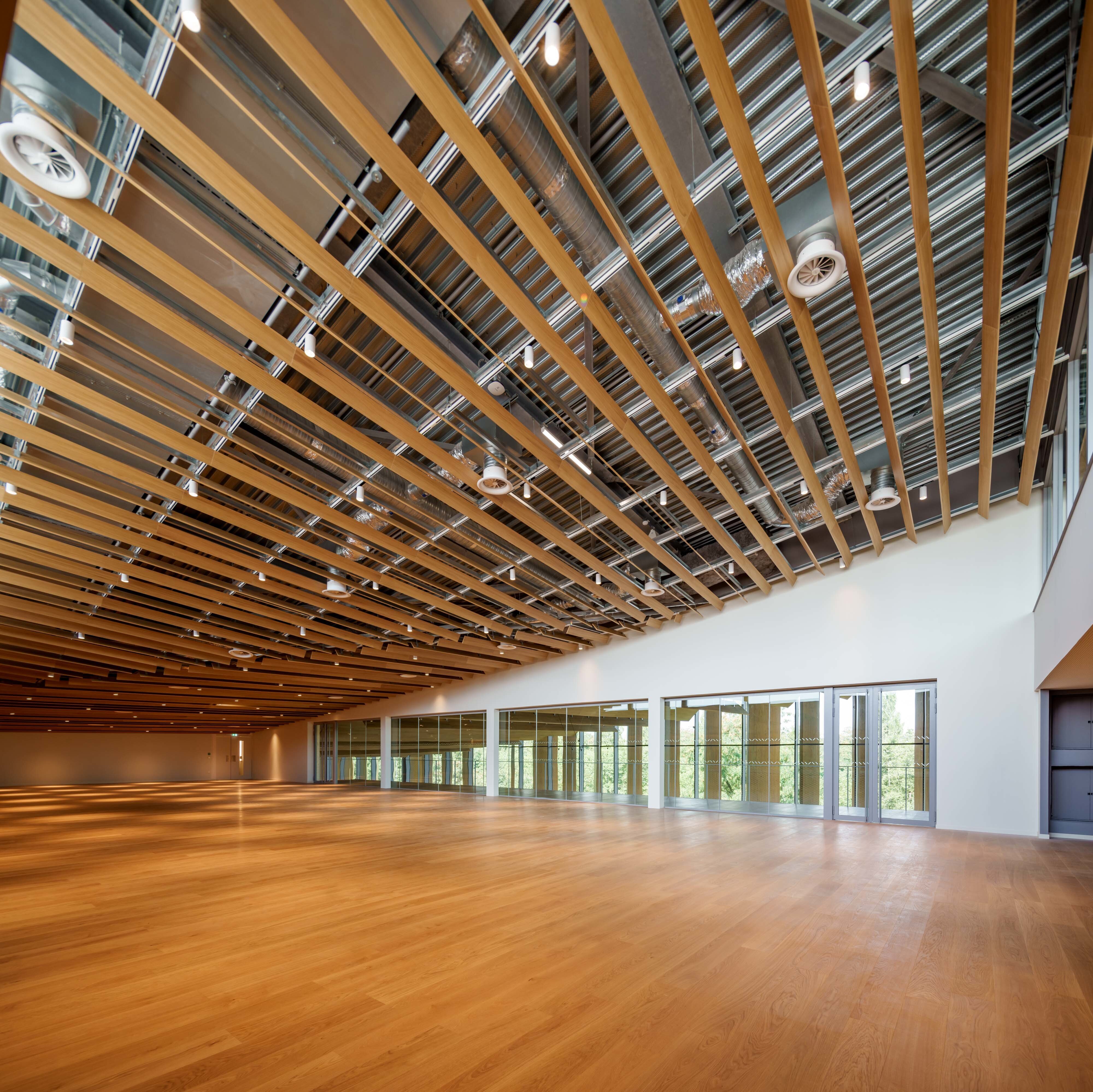 Le Parc des expositions offre cinq halls éco-conçus modulables pour accueillir de grands événements - © Bartosch Salmanski