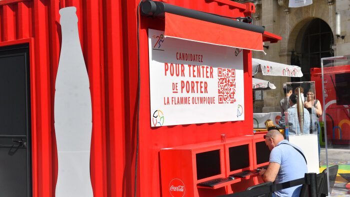 La plateforme Coca-Cola a recueilli 15 000 candidatures pour porter la Flamme olympique 2024 - © Veeren