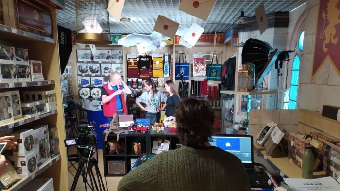 Jouéclub fait appel à des vendeurs et des experts d’une thématique sur ses lives. - © Jouéclub