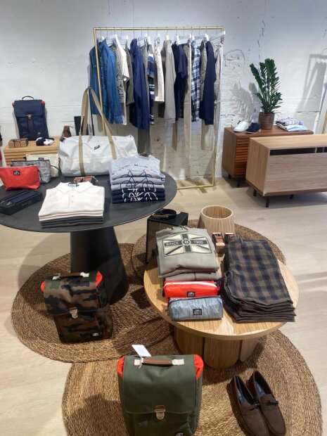 Marques nationales et DNVB - © Sauvage Poésie