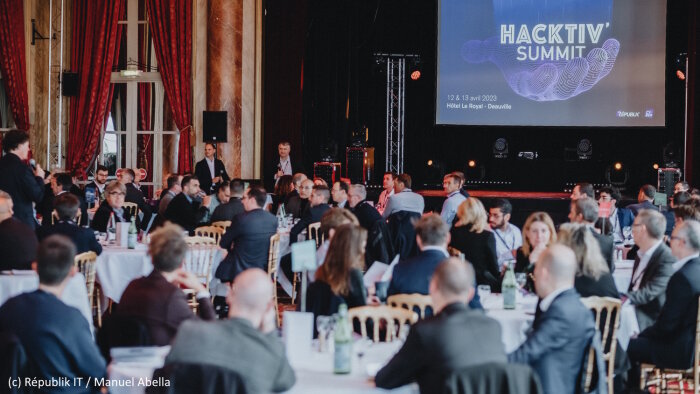 Les plénières de l’Hacktiv’Summit 2023 ont permis de nombreux échanges. - © Républik IT / Manuel Abella