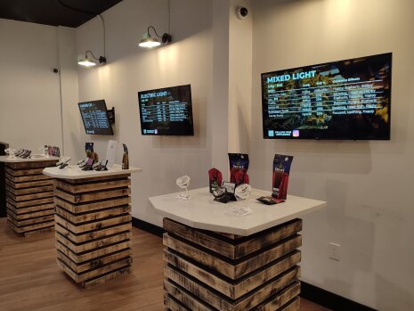 Empire Cannabis Clubs - © Républik Retail