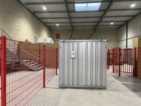 Aménagement d'espaces de co-activité au sein d'un entrepôt - © Proudreed