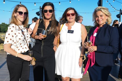 Isabelle PLAUCH (OPTIC 2000), Clémence DEMERLIAC (ADALONG), Aurélie BUISSON (MONDIAL PARE-BRISE), Laurence BASTET (CARREFOUR VOYAGE) - © Républik Retail