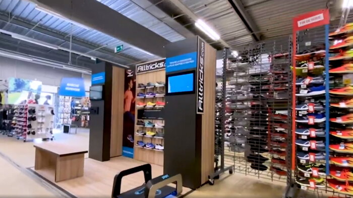 Alltricks a implanté un corner dans trois magasins Decathlon pour promouvoir son offre running. - © D.R.