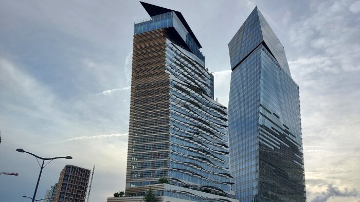 Les tours Duo, nouveau siège social du groupe BCPE, présentent une surface de 95 000 m². - © Bertrand Lemaire