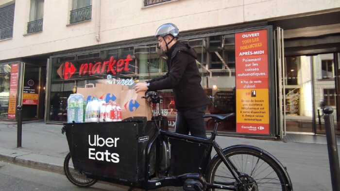 Livraison : Carrefour et Uber Eats passent la 3e dans leur collaboration