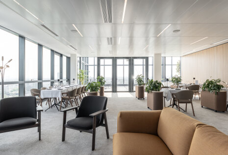 « Le Club », un lieu réservé aux déjeuners d’affaires et aux événements - © Simon Guesdon