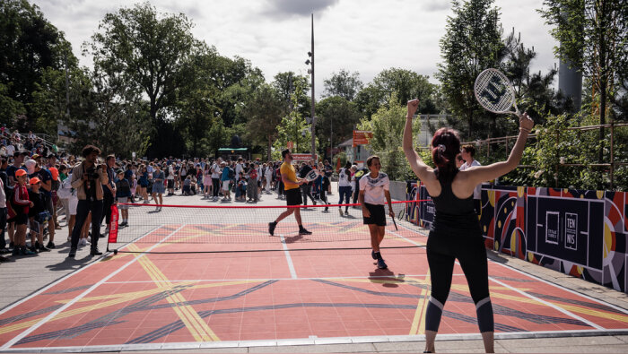 Marianne alias LittleBigWhale, Theo Reunbot alias Rivenzi, Oceane Babel, Urban Tennis, Roland-Garros - © Amelie Laurin / FFT