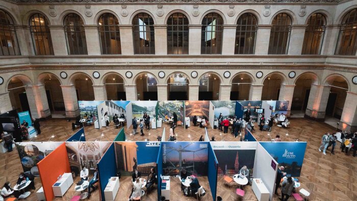 Le salon Museva (2021 au Palais Brongniart) intégré au pôle événementiel de Beaux Arts & Cie - © @Museva