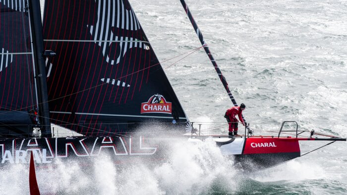La Charal Sailing Team contre vents et marées - © Charal