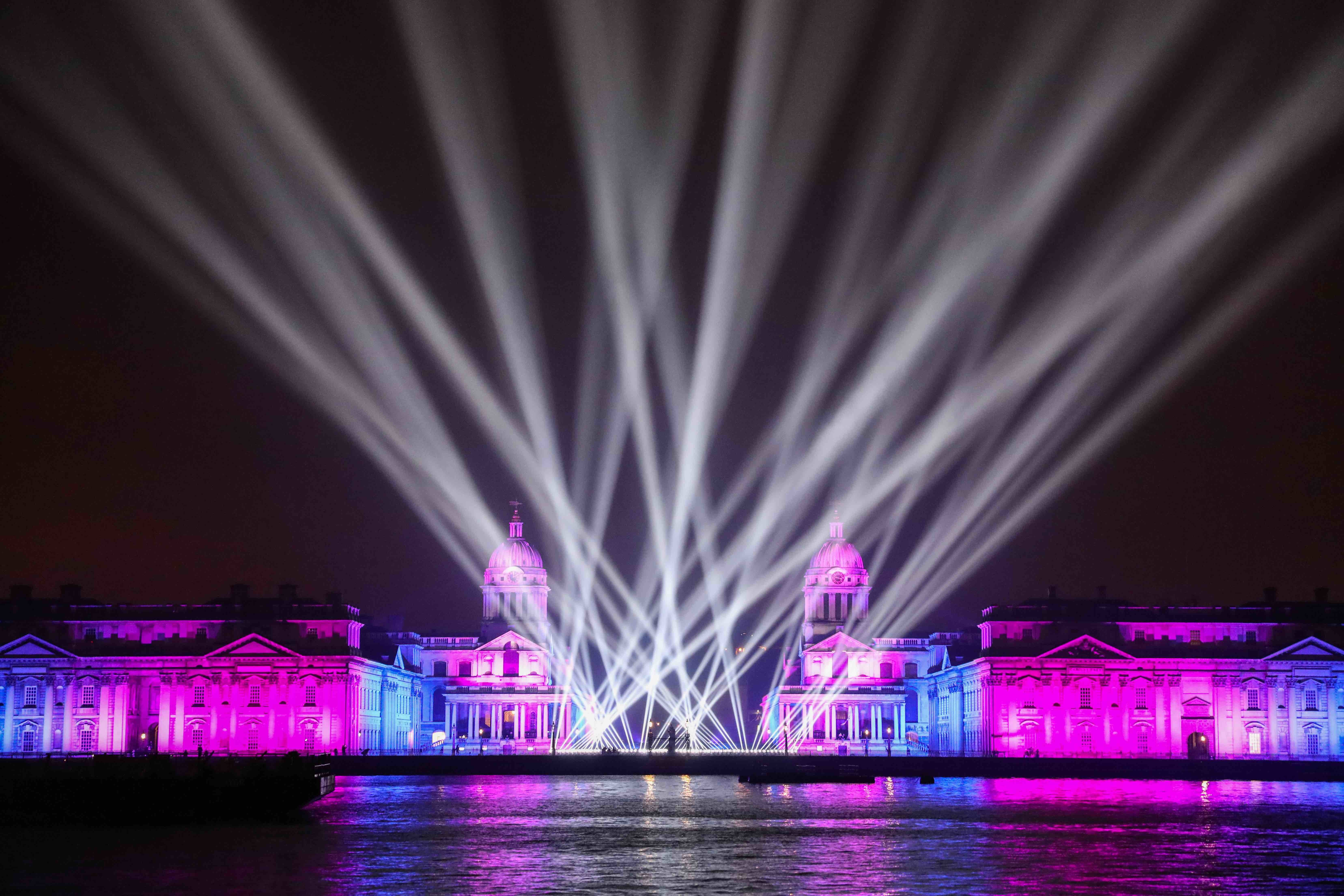 Feux d’artifice et drones du Nouvel An au Greenwich Maritime Museum - 1er janvier 2022 - © Kois Miah