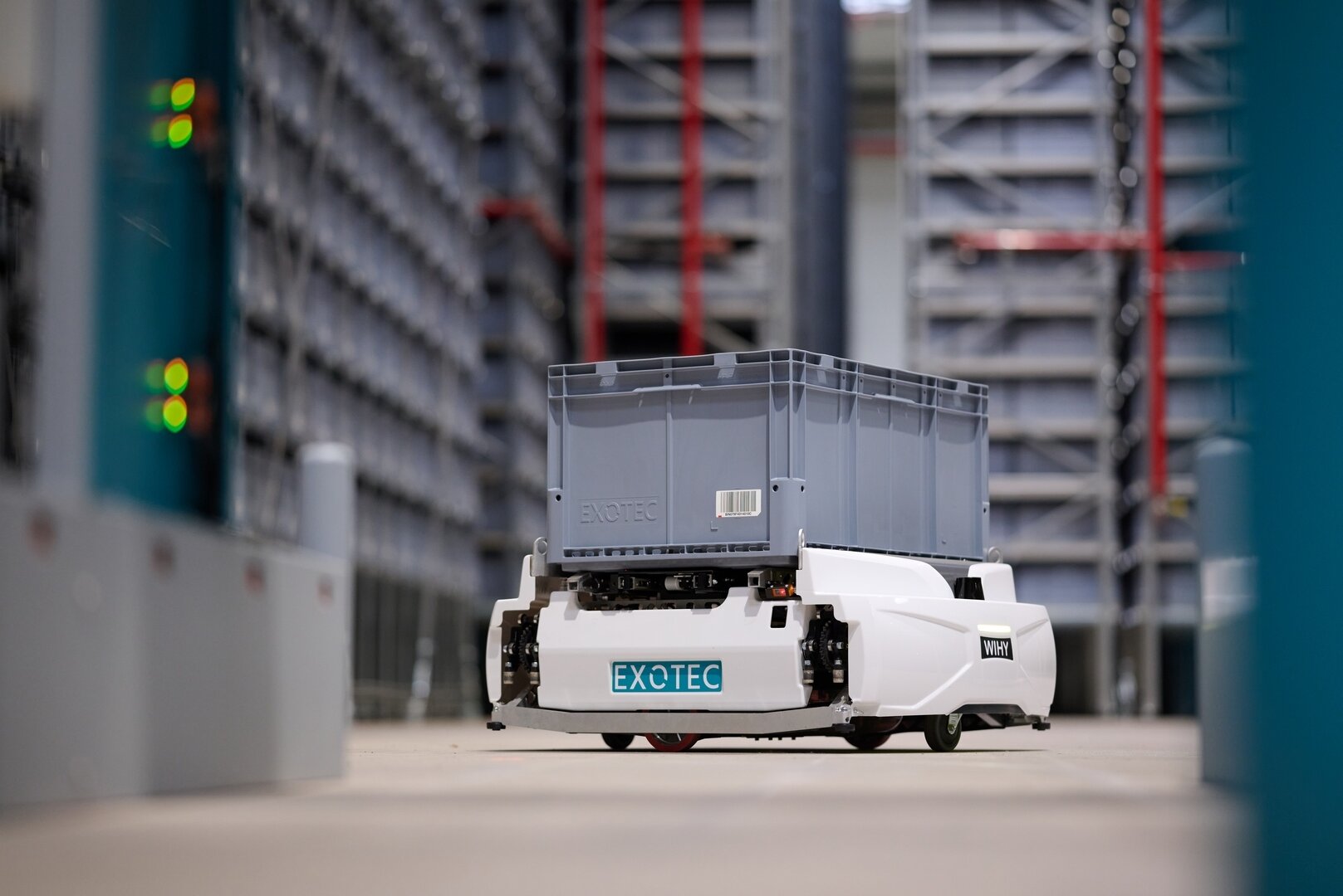 Les robots apportent les composants directement aux postes de travail. - © D.R.