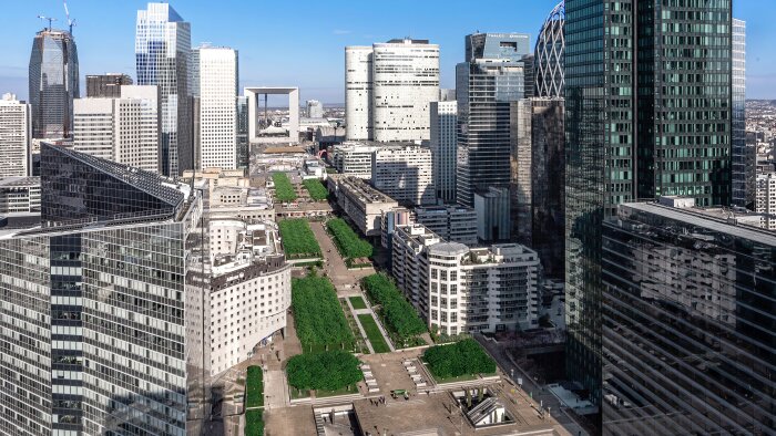 La Défense confirme sa dynamique avec un volume global de 141 000 m² commercialisés à fin septembre. - © MDP - Paris La Défense