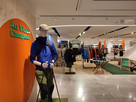 Au Vieux se dote d'une adresse Rive droite au Printemps, au sous-sol de l'espace Homme. - © Républik Retail