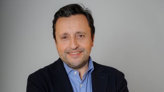 IA : « Nous allons vers un modèle de polyvalence et polycompétence » (Gino Balderacchi, Kingfisher)