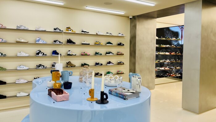 L’enseigne danoise a réussi à se faire une place sur le marché de la sneaker premium. - © D.R.