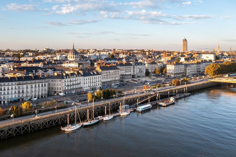 Nantes, une destination touristique et culturelle engagée dans le tourisme durable (Quai de la Fosse) - © Valery Joncheray