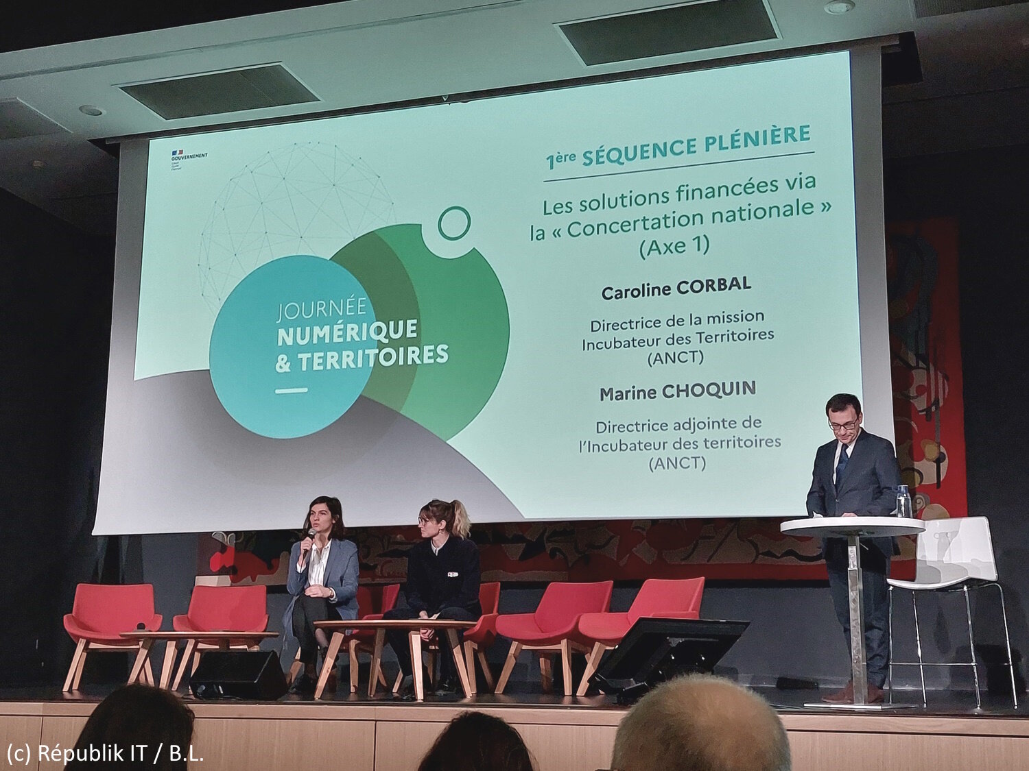 Des tables rondes ont permis de découvrir de nombreux projets. - © Républik IT / B.L.