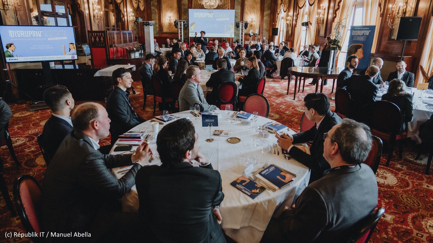 Les 160 participants au Disruptiv’Summit se sont réunis à l’hôtel Royal Barrière à Deauville. - © Républik IT / Manuel Abella