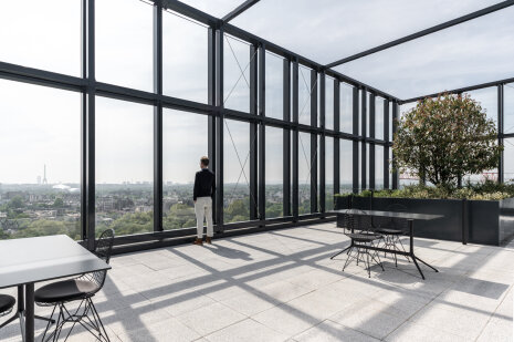 Le Rooftop du Bellini - © Simon Guesdon