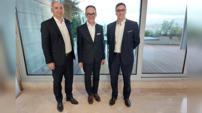 De gauche à droite : Frédéric Pauthier (DRH), Jean-Paul Nussbaumer (VP Dell) et Arnaud Méjean (DSI). - © Républik-IT / Bertrand Lemaire