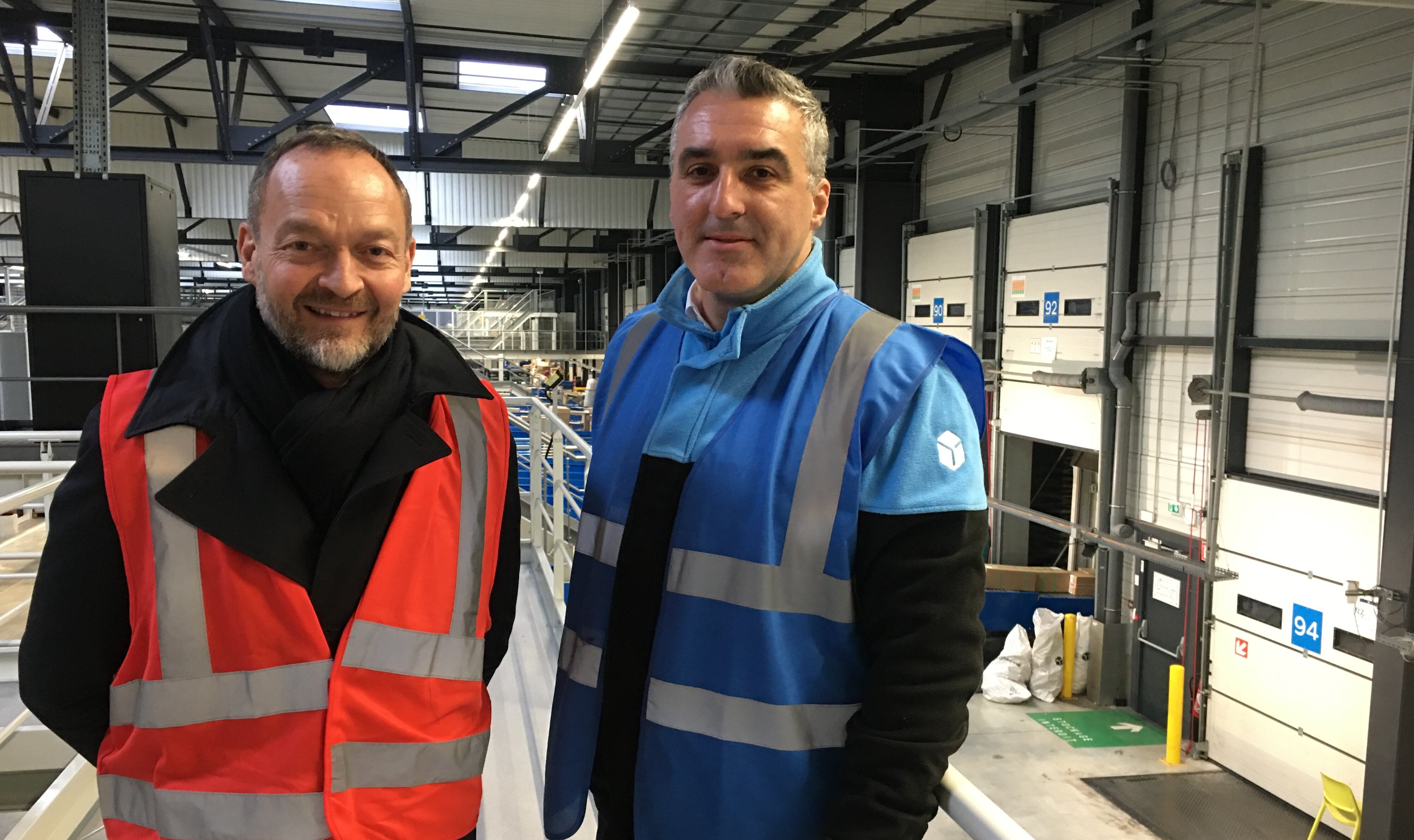 Benoît Frette, président de Chronopost et Nicolas Simon, directeur du site d’Aulnay-Sous-Bois. - © Républik