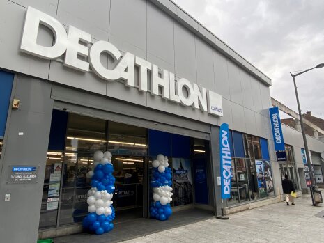 Façade du Decathlon Compact - © Decathlon