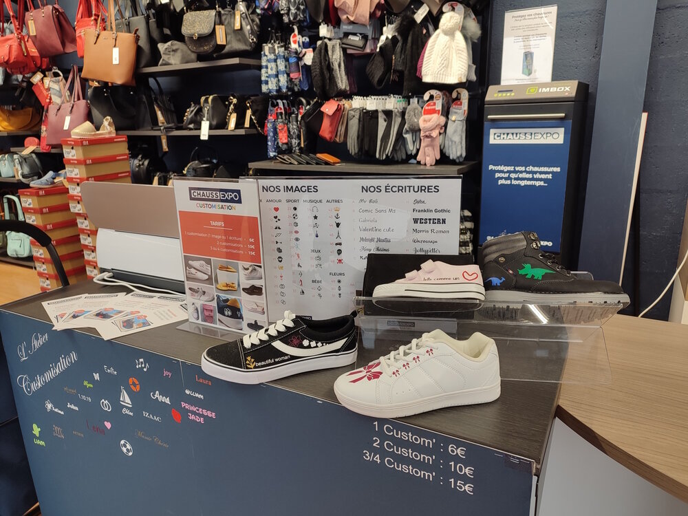 Le service de customisation rencontre un franc succès auprès des clients. - © Républik Retail / CC