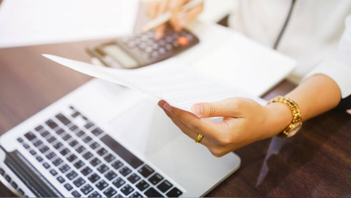 Retenue sur salaire - © D.R.